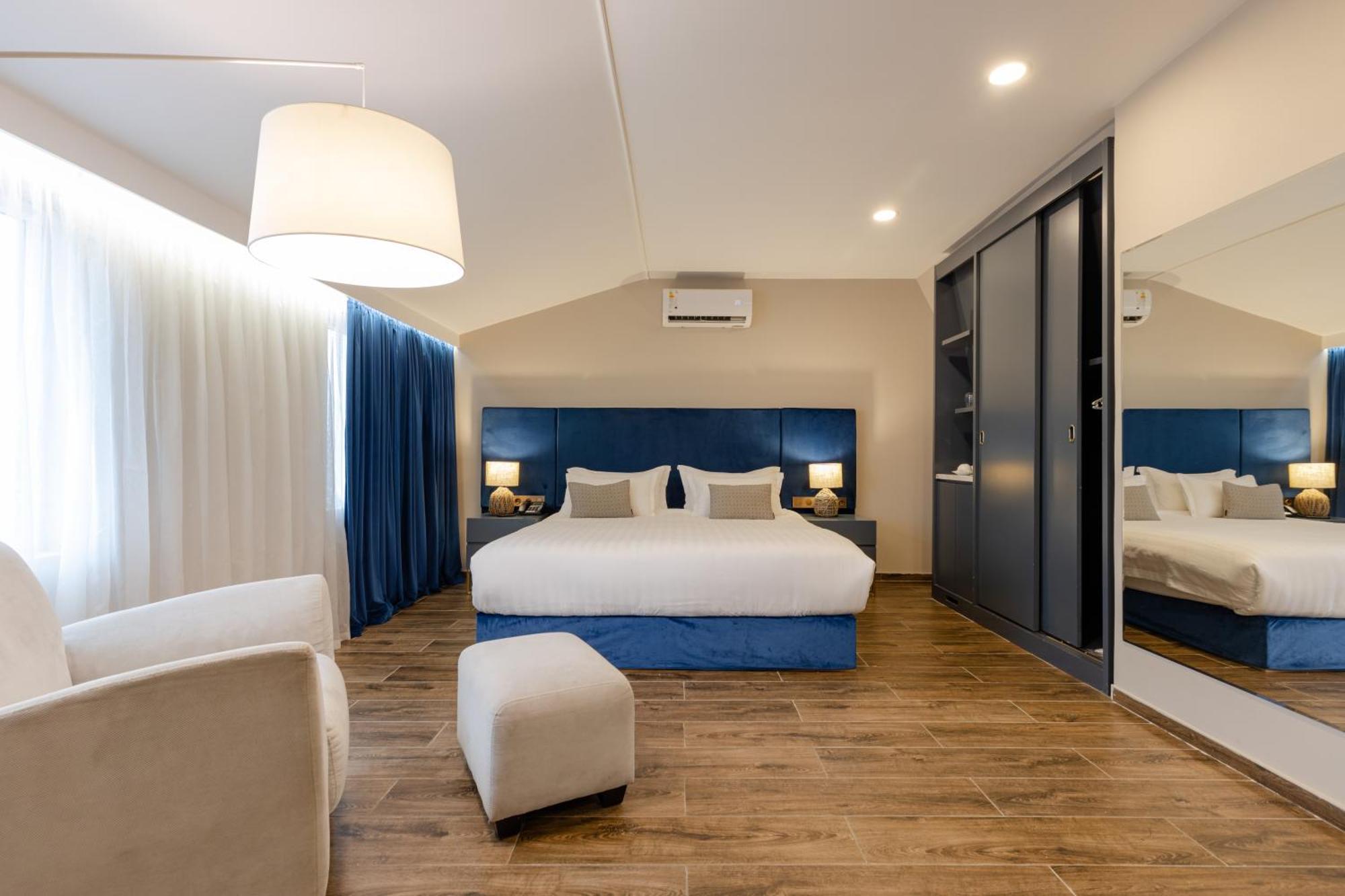 Hotel Aisi Батуми Екстериор снимка