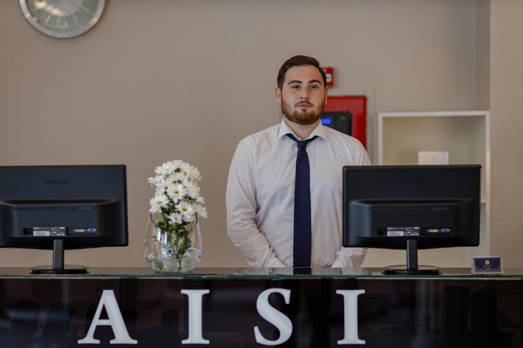 Hotel Aisi Батуми Екстериор снимка
